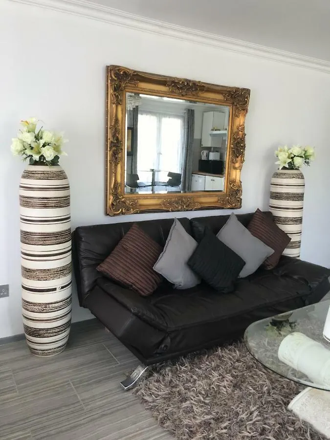 Studio Apartment Rainham  0*, Rainham (Greater London)